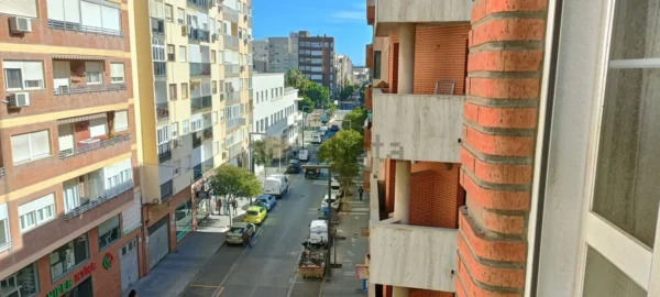 vivienda a la venta en calle San Leonardo, Almería